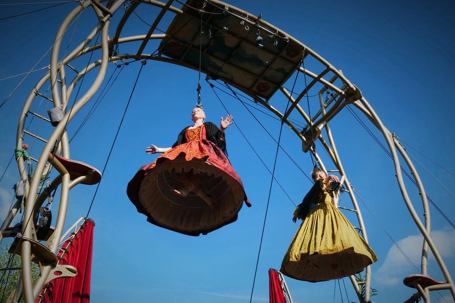 Les p'tits bras : spectacle de voltige gratuit à Lisieux le 1 et 2 octobre 2022 - Festival Lisieux Grands Ouverts