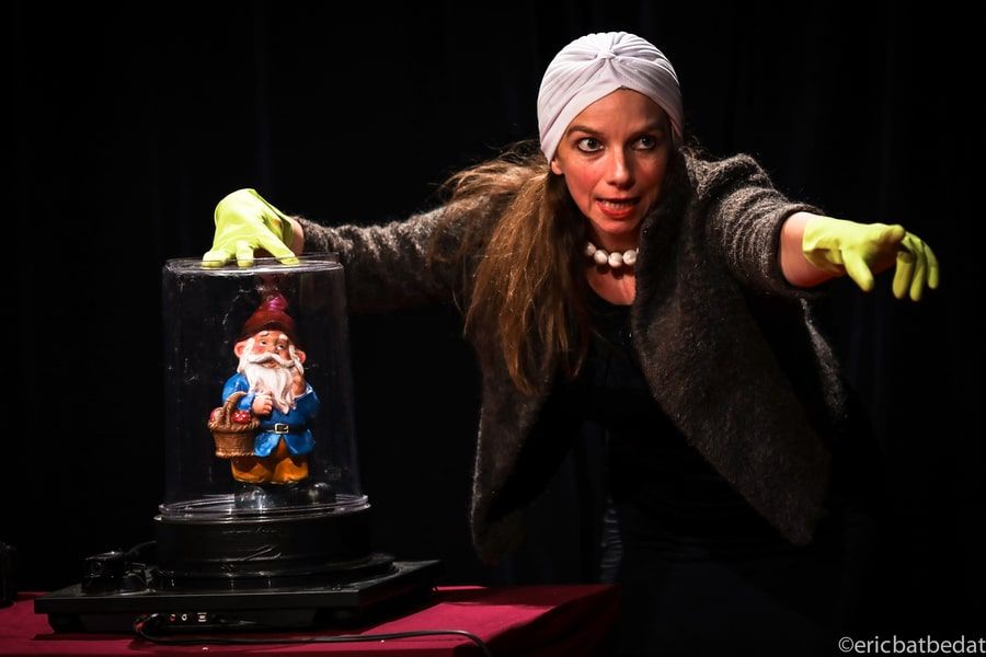 Le cri de la plante verte : solo clownesque au festival Lisieux Grands Ouverts 2022