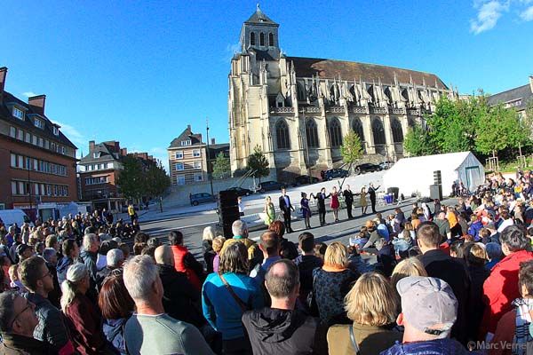 Festival Lisieux Grands Ouverts 2021 avec la Cie numéro 8 et le public